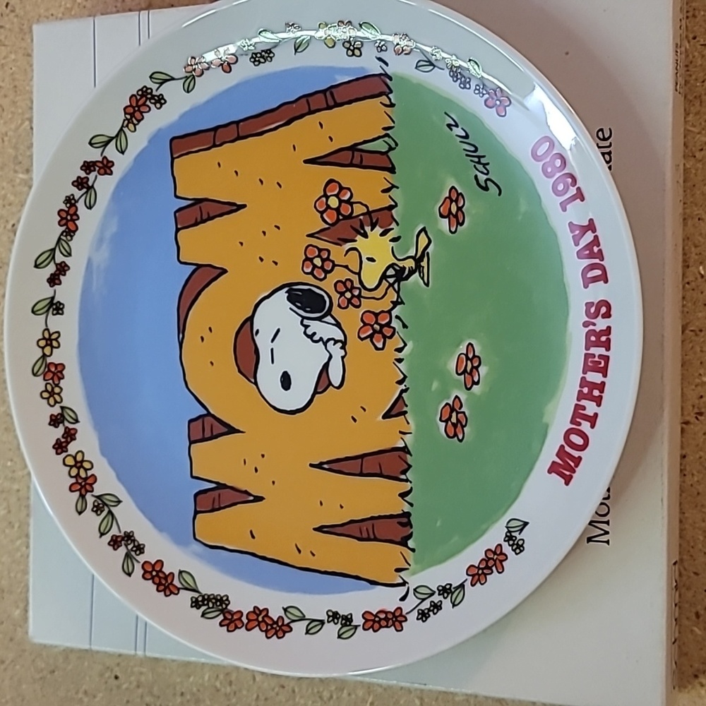 Peanuts Mother's Day Plate Snoopy And Woodstock